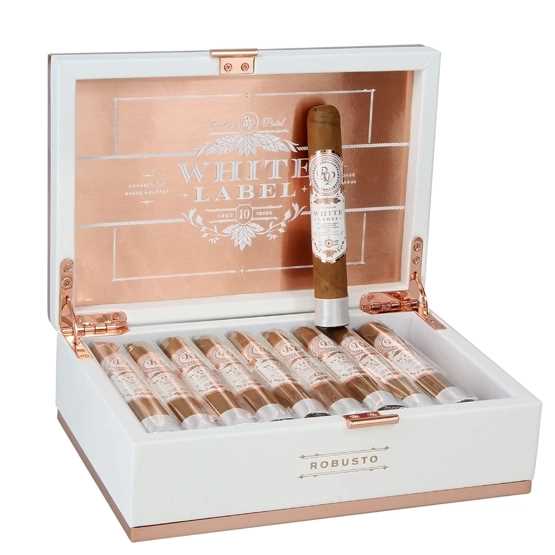 Rocky Patel White Label Robusto Cigar – Box of 20